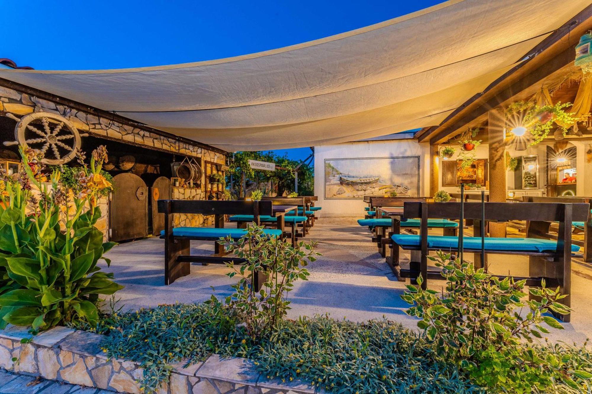Guesthouse Kod Spavalice Vir Exterior foto